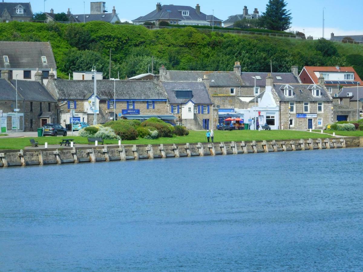 ロジーマス Welcomehouse Close To East Beach, Shops, Restaurants And Raf Baseヴィラ エクステリア 写真